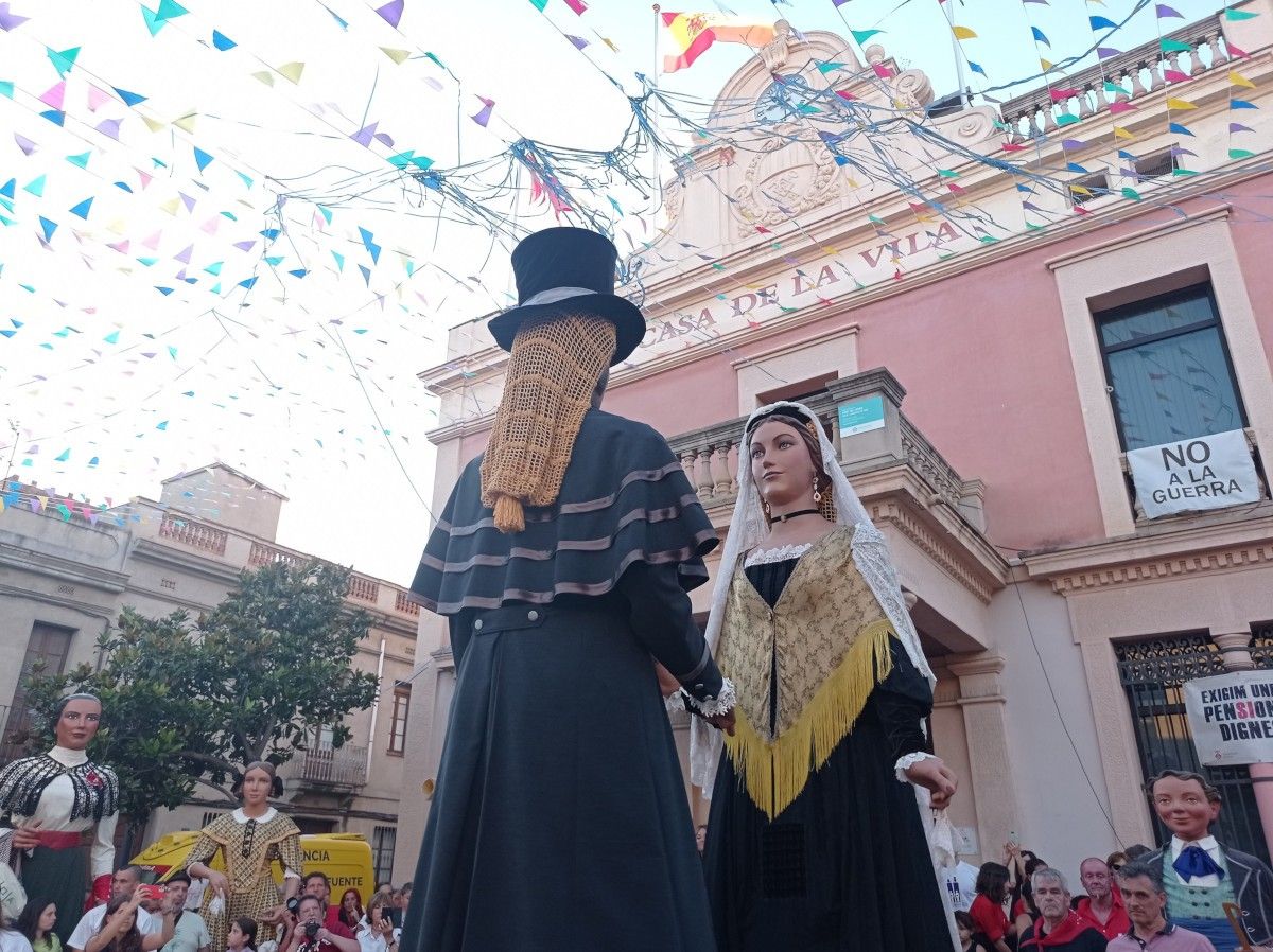 El seguici i el pregó donen el tret de sortida a la Festa Major de Rubí