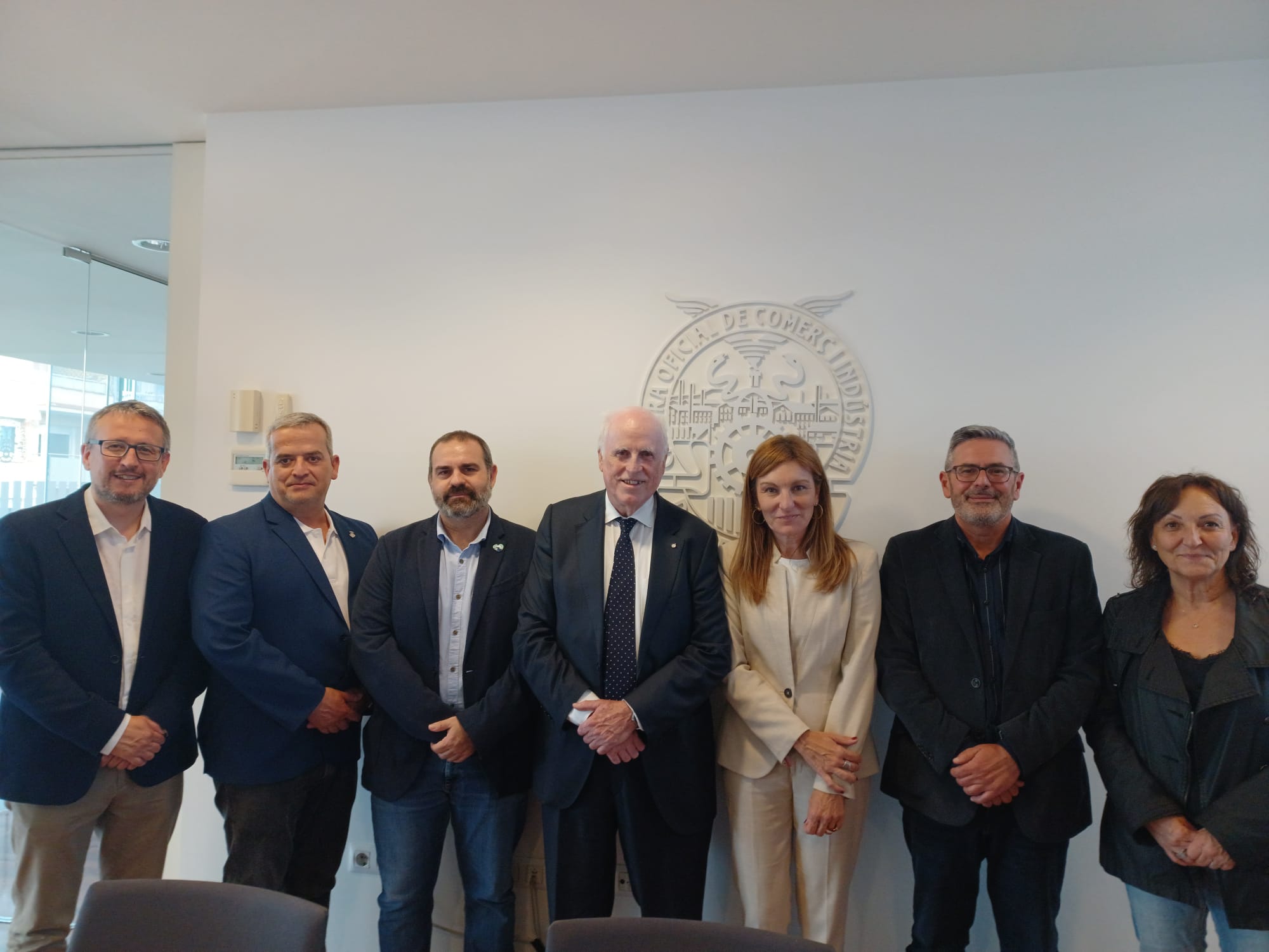 La reunió entre l'alcaldessa de Rubí i la Cambra també va abordar la implantació d'una incubadora d'alta tecnologia industrial al municipi 