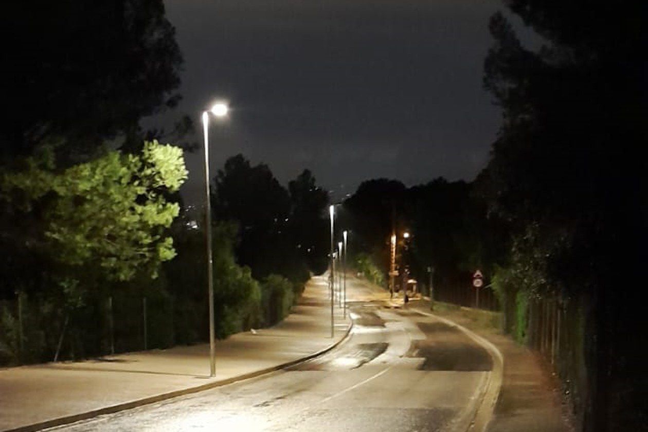 Els nous fanals del camí d’Ullastrell, a Sant Muç, ja estan en funcionament